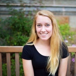 Meet your Posher, Caroline